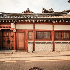 Bukchonmaru Hanok Guest house